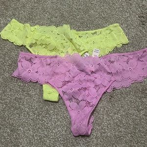 Victoria’s Secret panties💛🩷